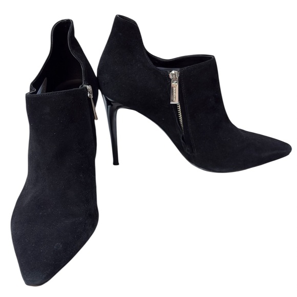 Michael Michael Kors Black Suede Pointed Toe Stiletto Heel Ankle Boots Size 10M - Picture 1 of 9